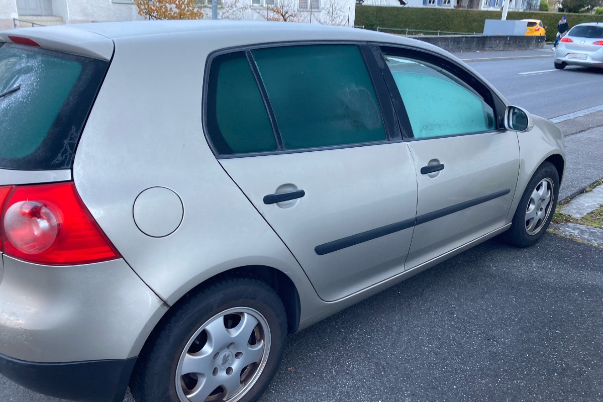 Sevelen SG - Mit vereisten Scheiben 7-Jährigen angefahren