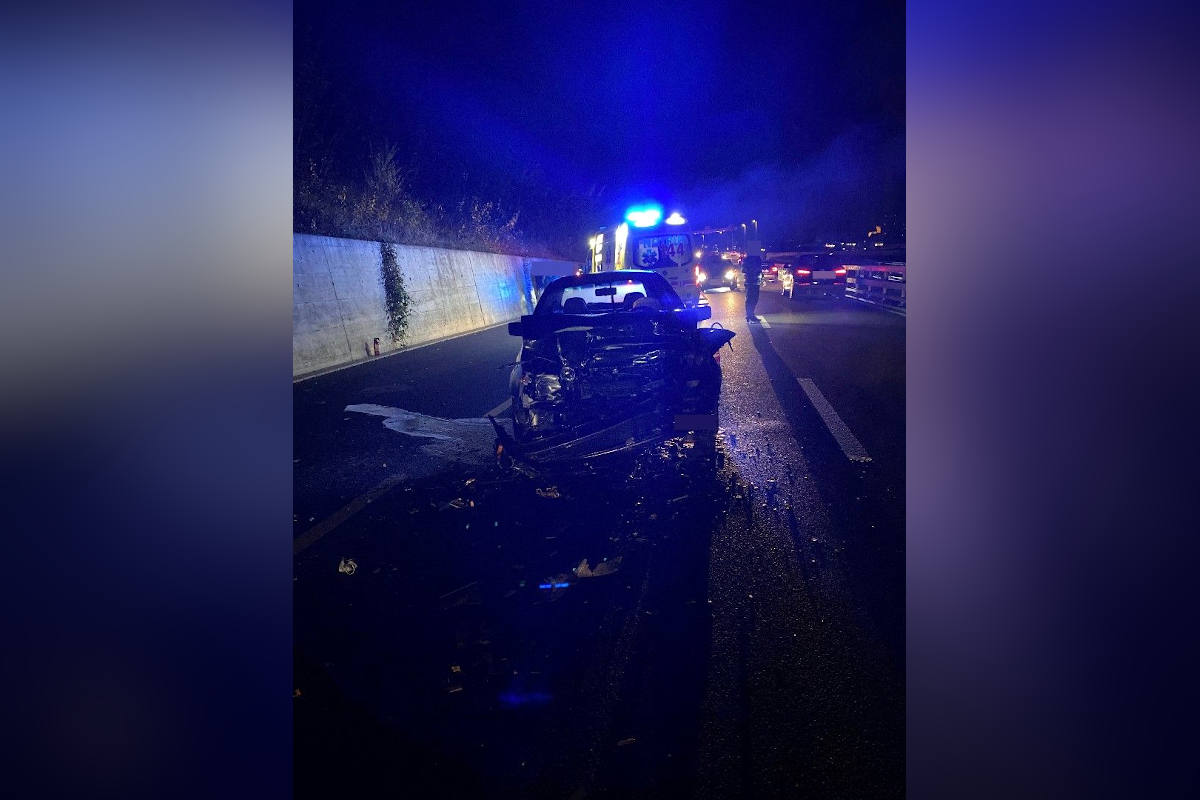 Auffahrunfall mit drei Fahrzeugen in Wöschnau