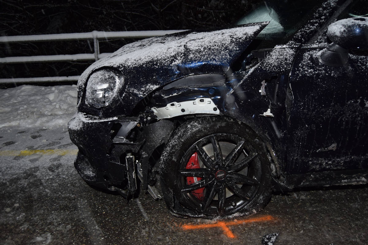 Kanton Appenzell-Ausserrhoden – Acht Verkehrsunfälle auf schneebedeckten Strassen