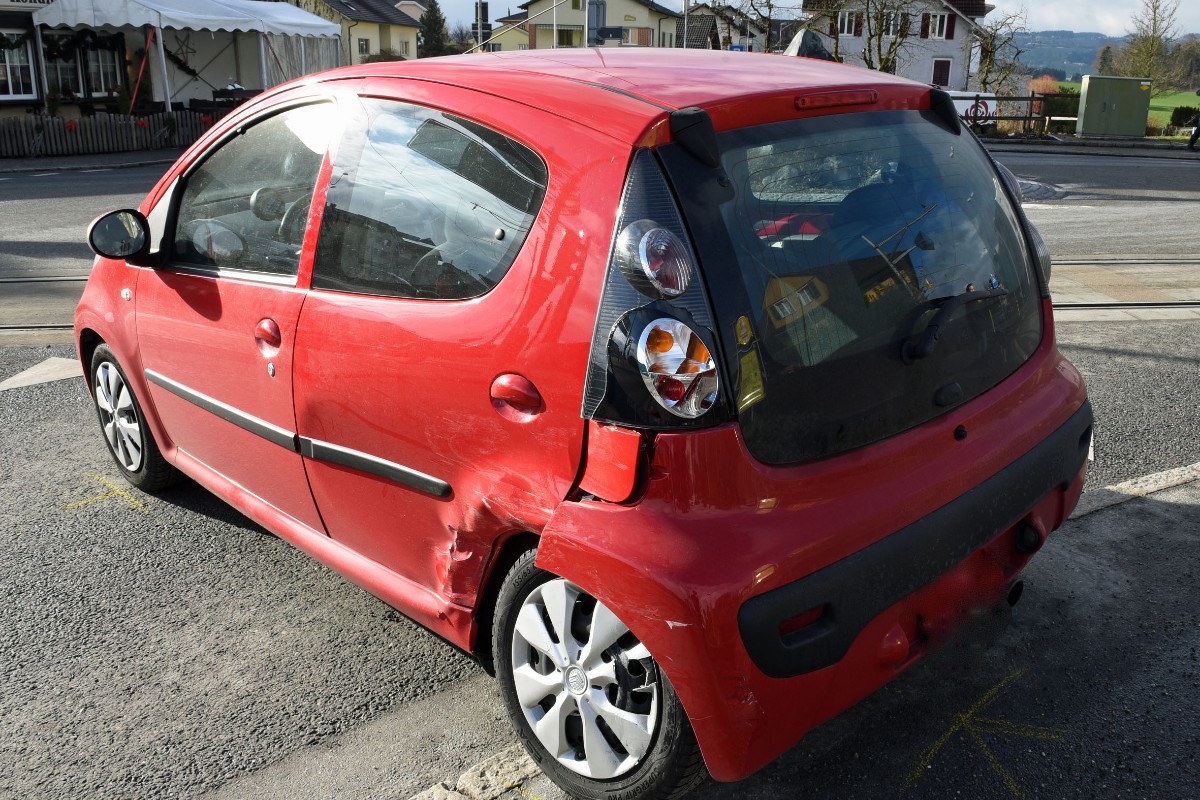 Heftige Kollision in Ballwil LU.