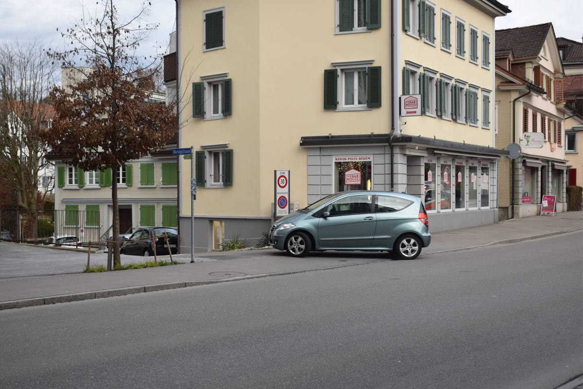 Herisau AR – Kollision mit Fussgängerin