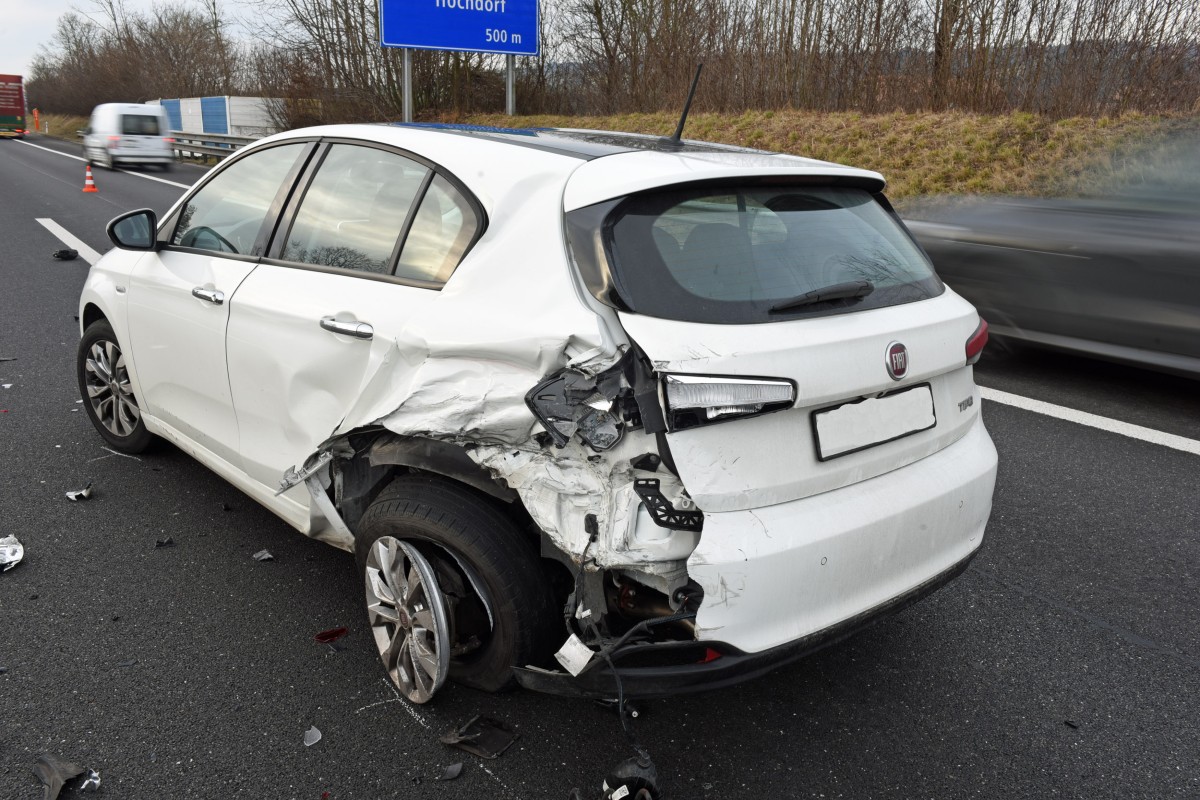 Sempach LU - 50'000 Franken Sachschaden nach Kollision auf der Autobahn A2
