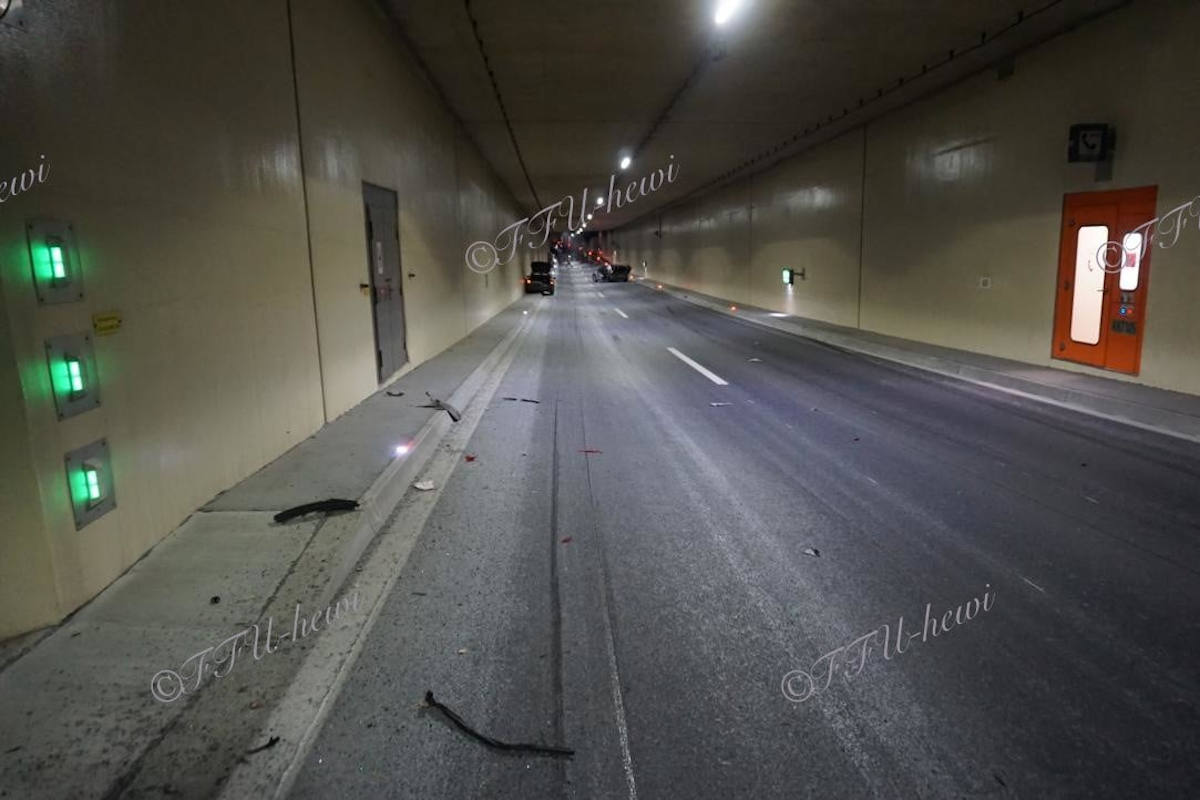 Pkw-Brand nach Verkehrsunfall