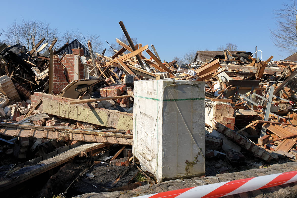 Wohnhaus bei Brand  komplett zerstört