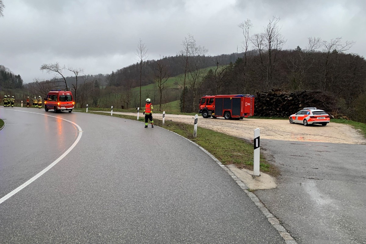 Die Strasse musste gesperrt werden.