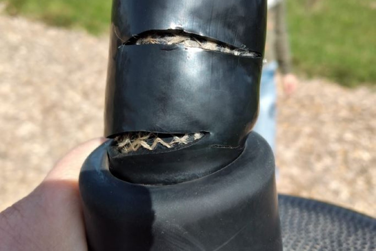 Schweighofen - Vandalismus auf Spielplatz - Verletzungsgefahr für Kinder