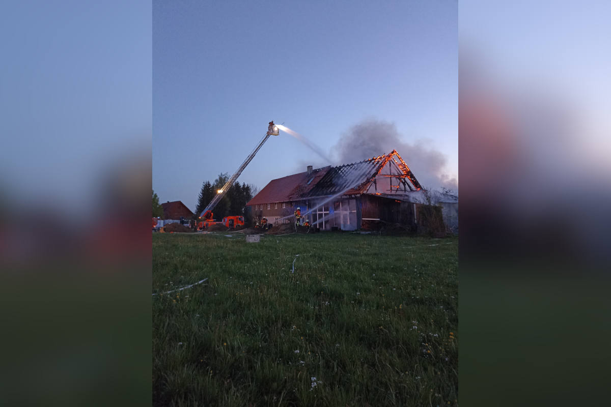 Gebäudebrand in Wangen OT Leupolz-Ungerhaus