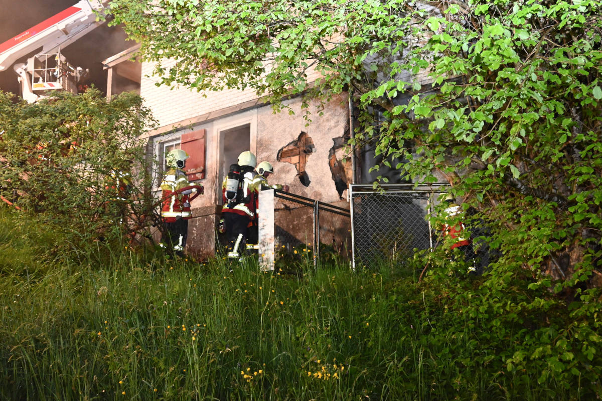 St. Peterzell SG – Hausfassade in Brand geraten