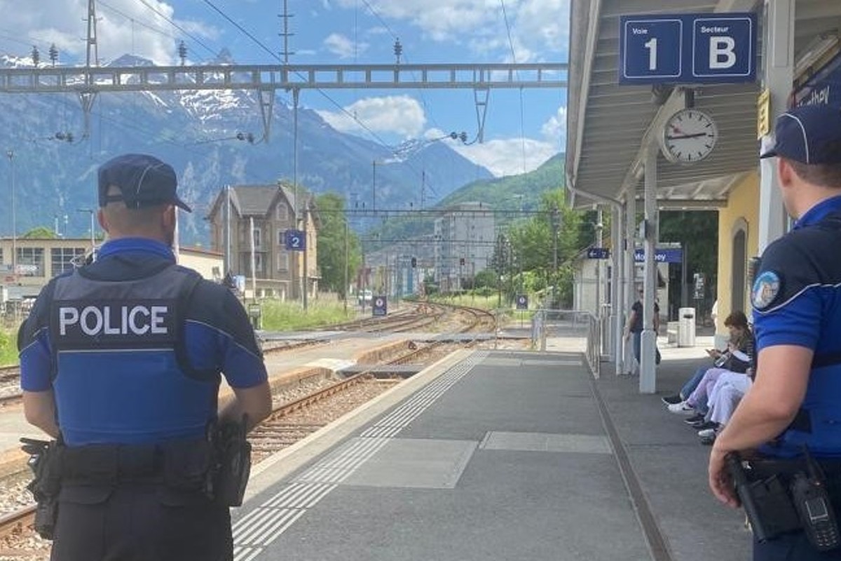 Wallis - Spezialdienste der Kantonspolizei auf Bahnhöfen und Zügen