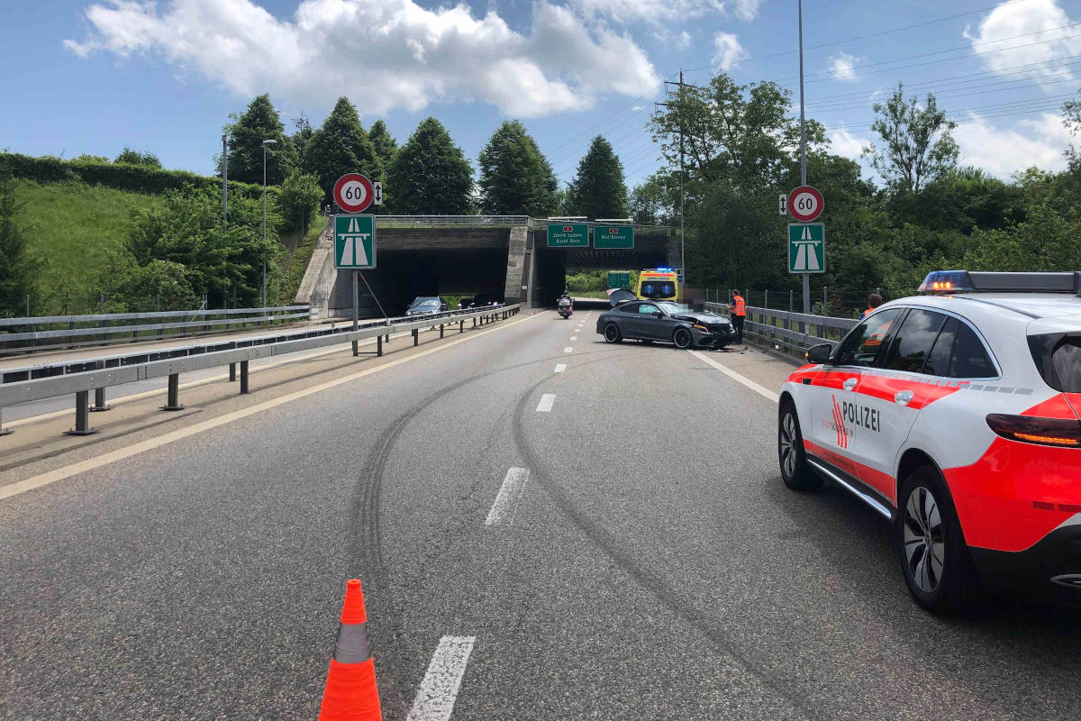 Stadt Solothurn – Auto kollidiert bei Unfall mit Leitplanke