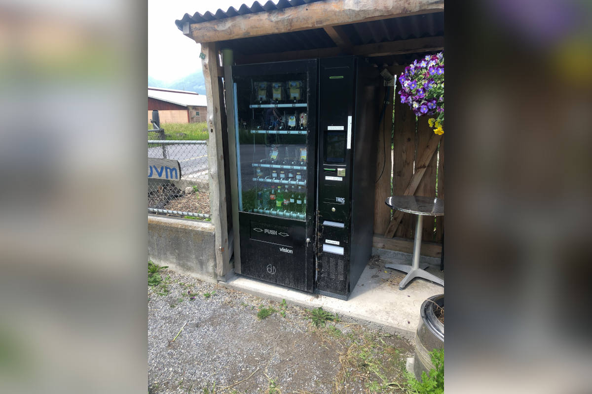 Beschädigter Warenautomat