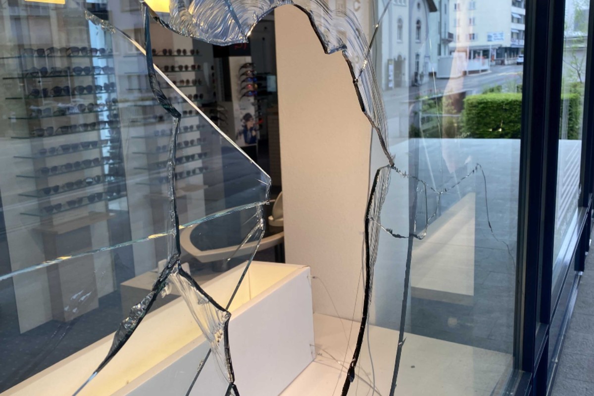 In Wohlen AG ist wahrscheinlich ein Vandale für mehrere Beschädigungen zuständig.