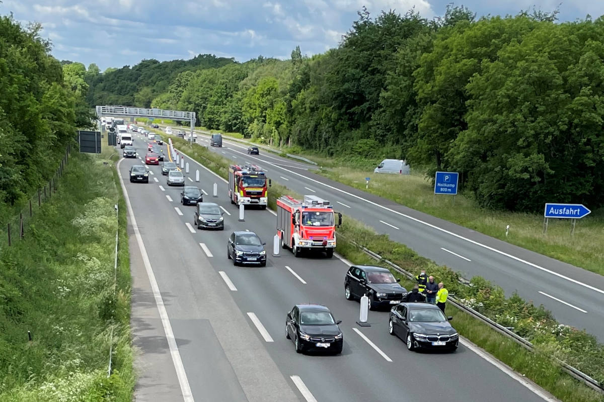 A46 bei Schwelm – Auffahrunfall am Stauende