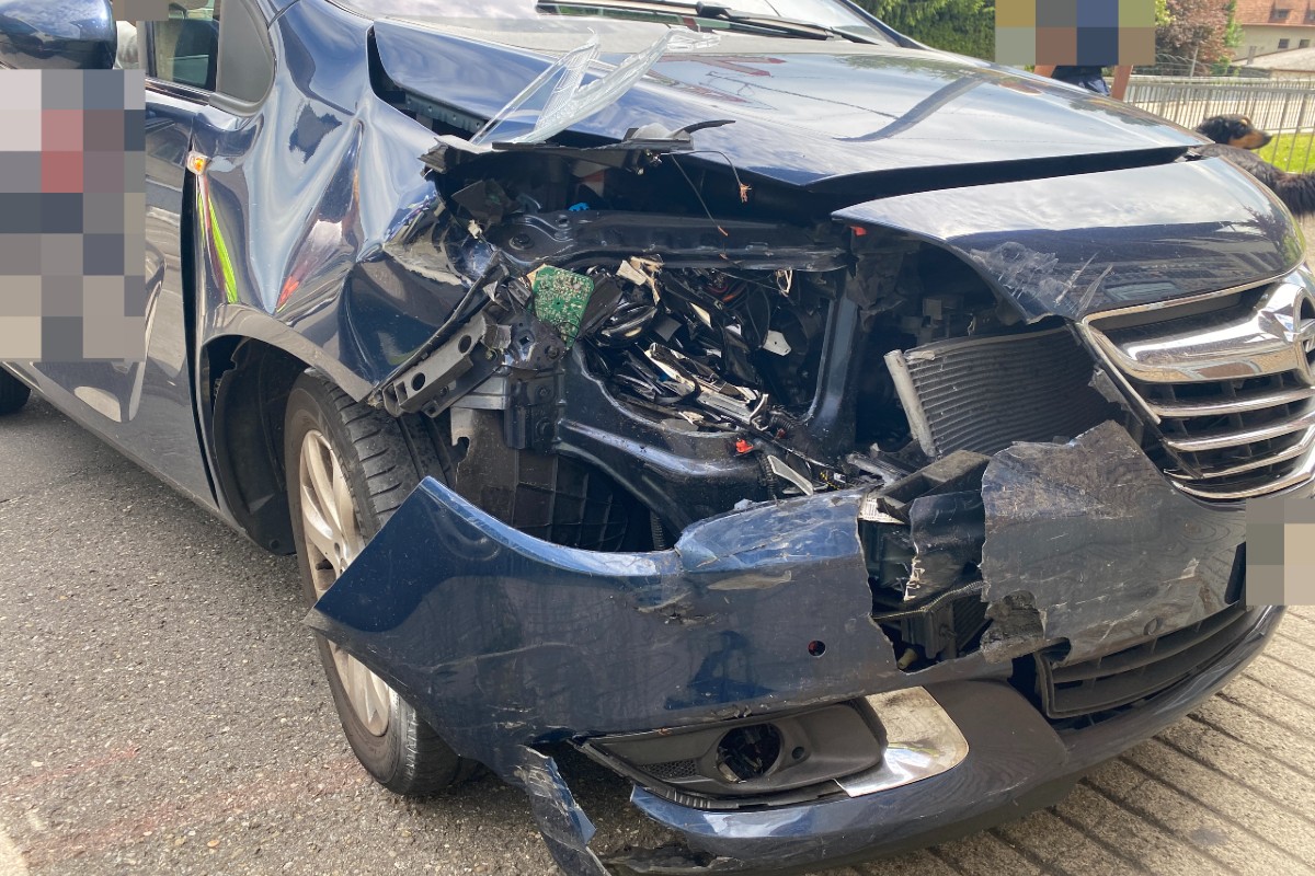 Die Kollision war heftig.