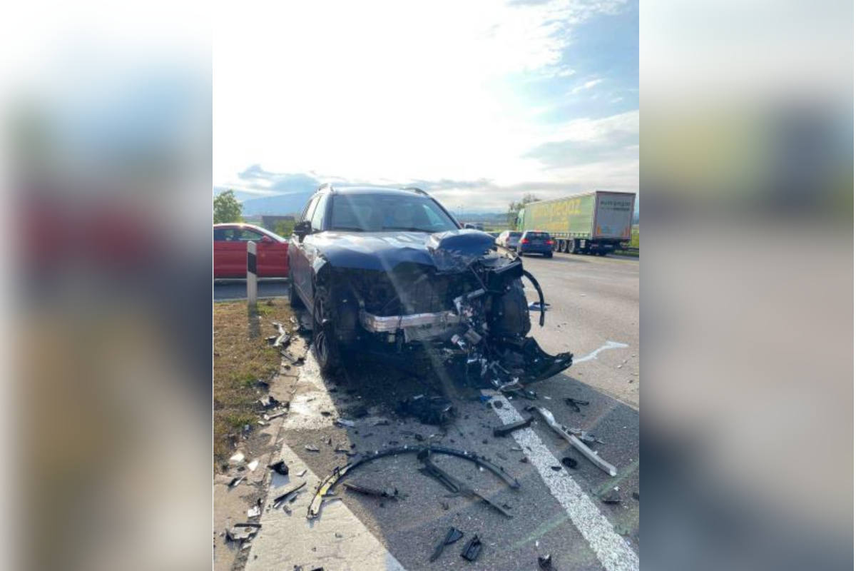 Kollision mit zwei beteiligten Fahrzeugen in Egerkingen SO