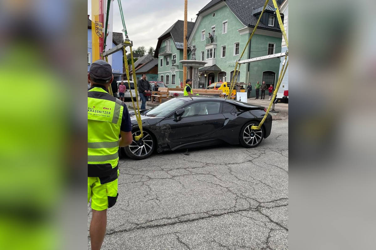 Gas- und Bremspedal verwechselt in Metnitz 