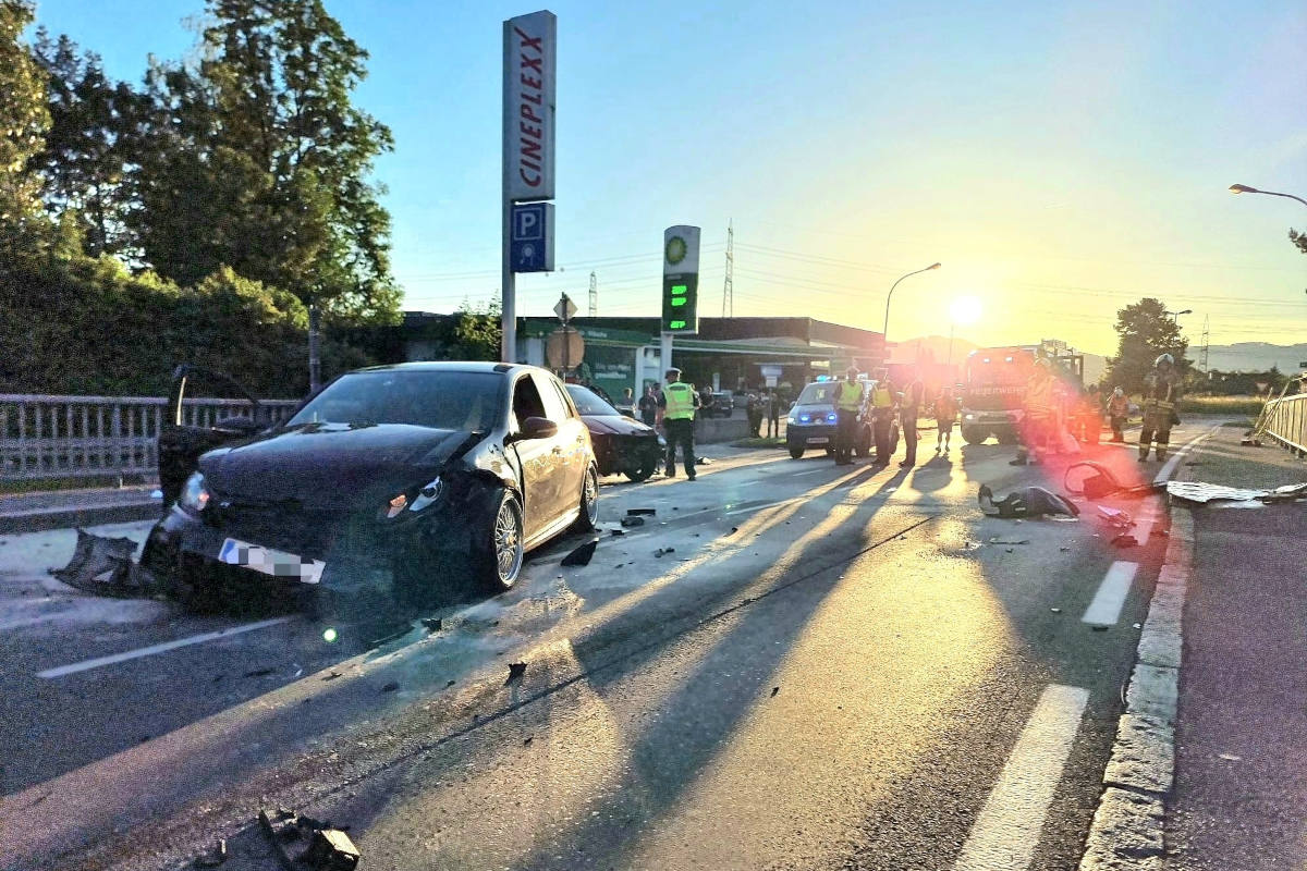 Verkehrsunfall mit vier verletzten Personen in Hohenems