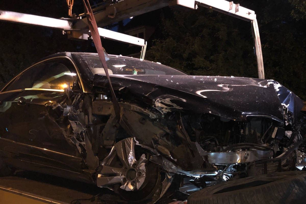 Bielefeld-Senne – Unfallfahrer lässt PKW zurück