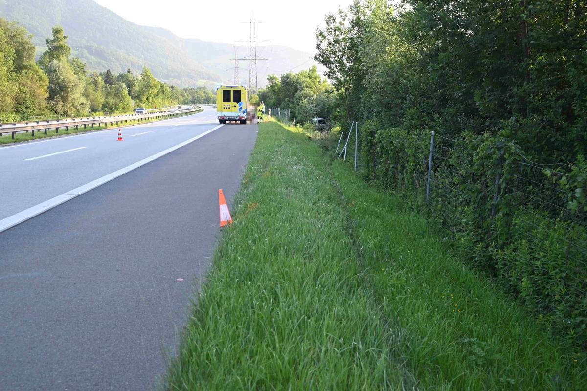 A13 Sennwald SG – Zwei Kinder verletzt nach Unfall wegen Sekundenschlaf