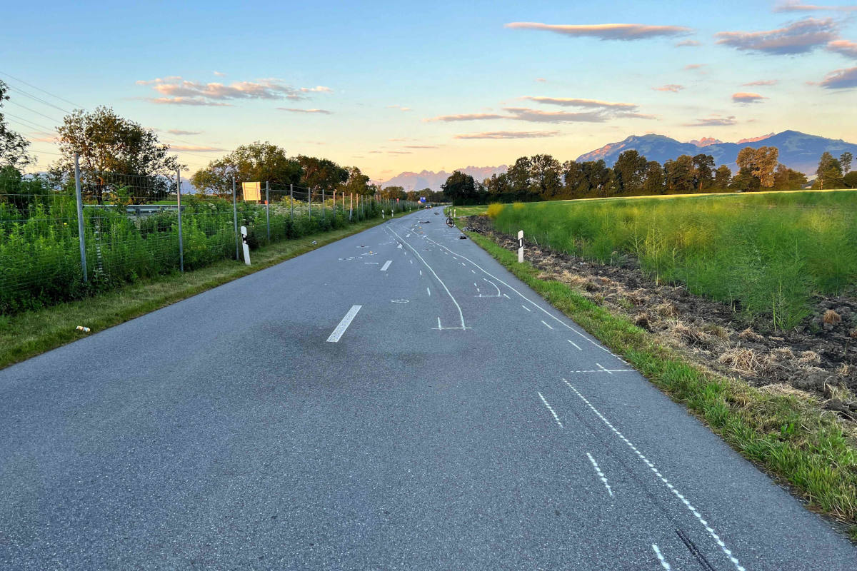 Diepoldsau SG – Zwei schwerverletzte Personen nach Unfall mit Führerflucht