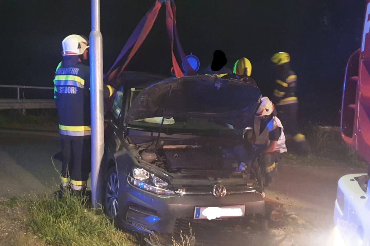 Zeugenaufruf nach Verkehrsunfall mit Personenschaden
