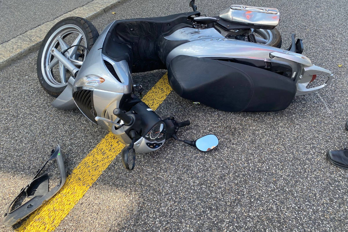 Olten SO – Motorradfahrer und Sozia bei Kollision mit Auto schwer verletzt