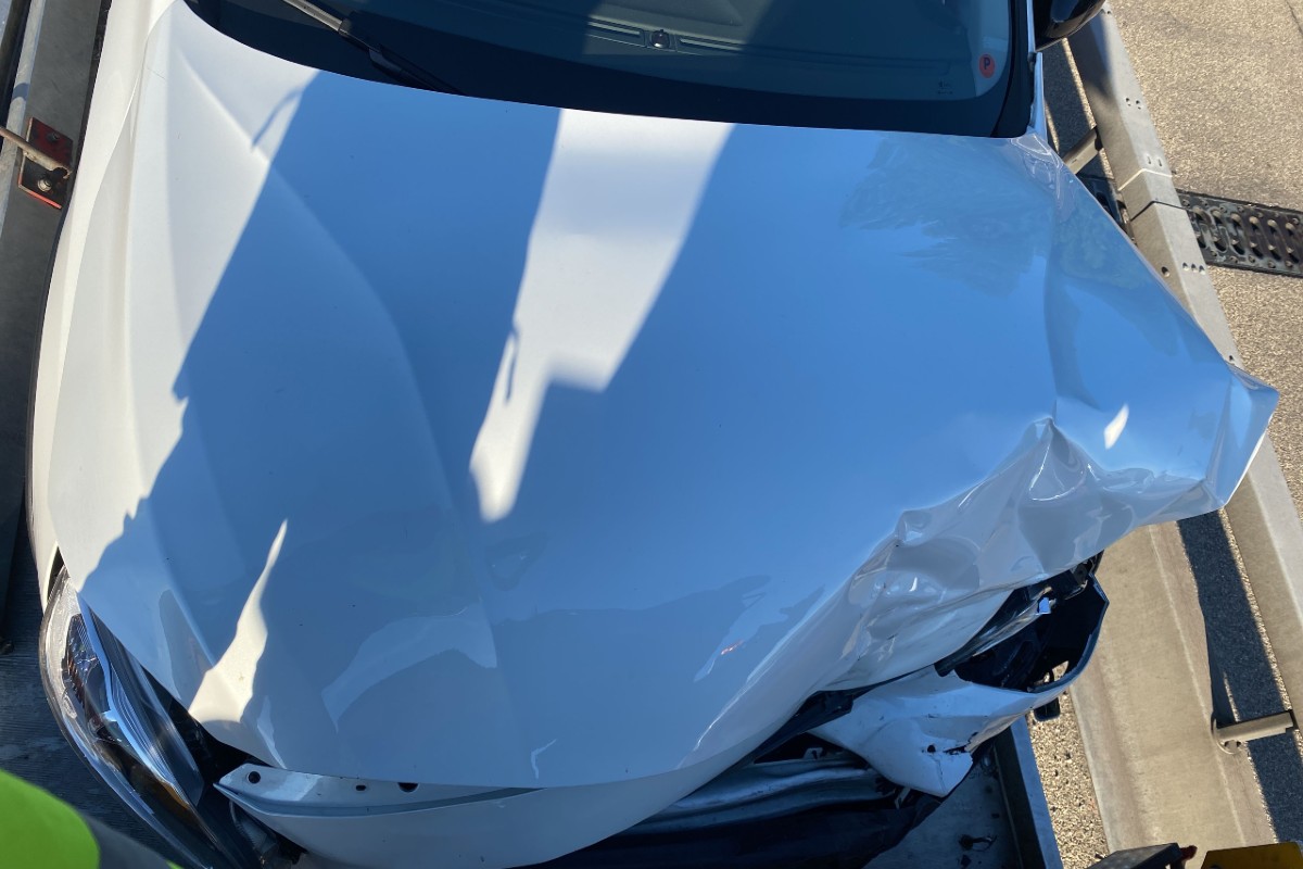 In Lenzburg im Kanton Aargau verletzten sich bei einer Kollision zwei Personen.