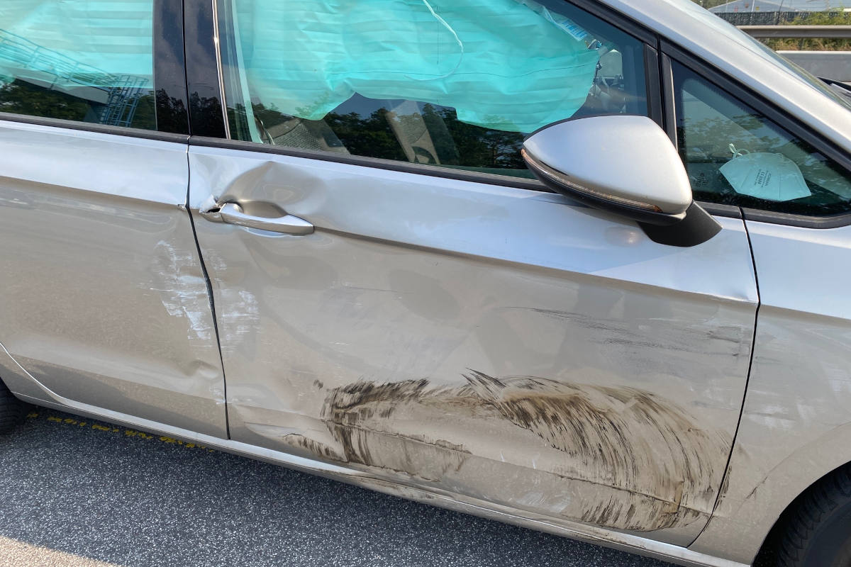 A6 Kaiserslautern – BMW verursacht schweren Verkehrsunfall und flüchtet