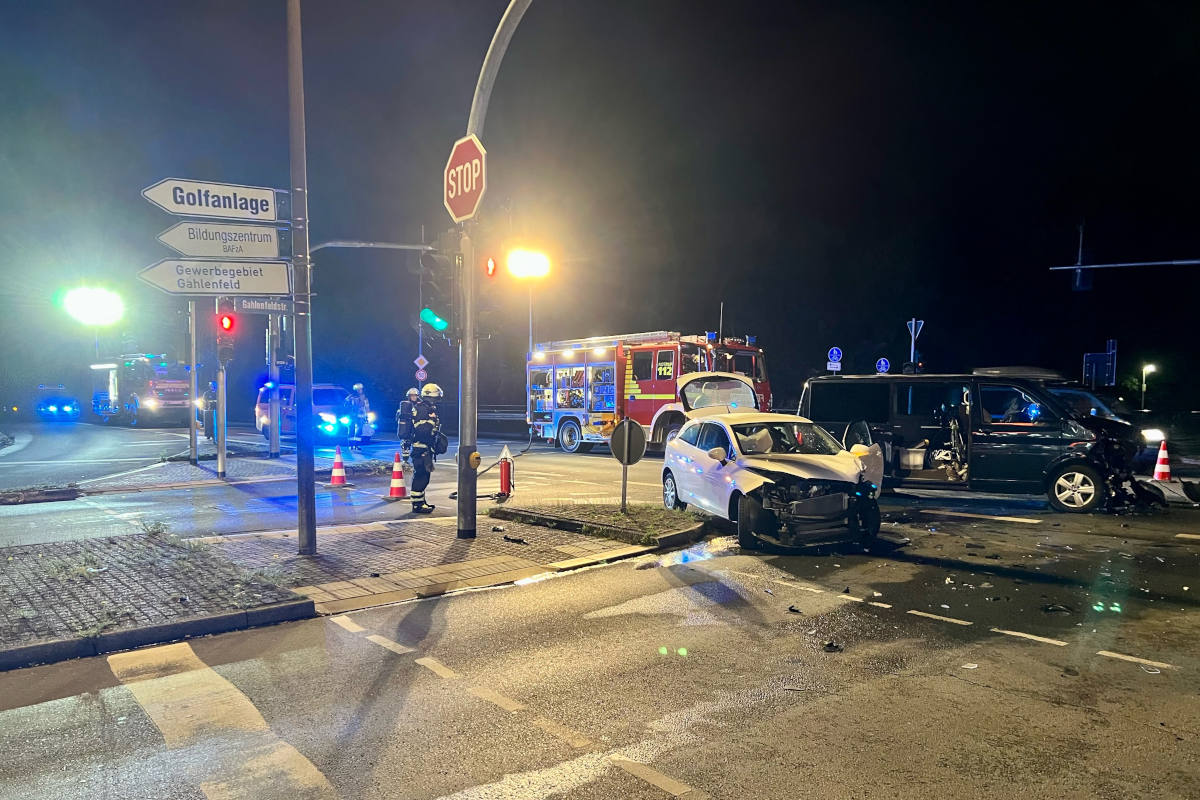 Zwei Verletzte nach Verkehrsunfall