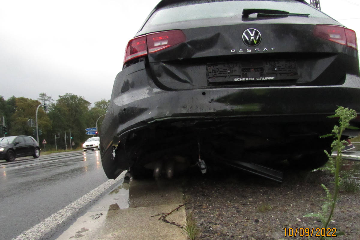 Ratingen – Betrunkener mit 3,2 Promille verursacht Auffahrunfall