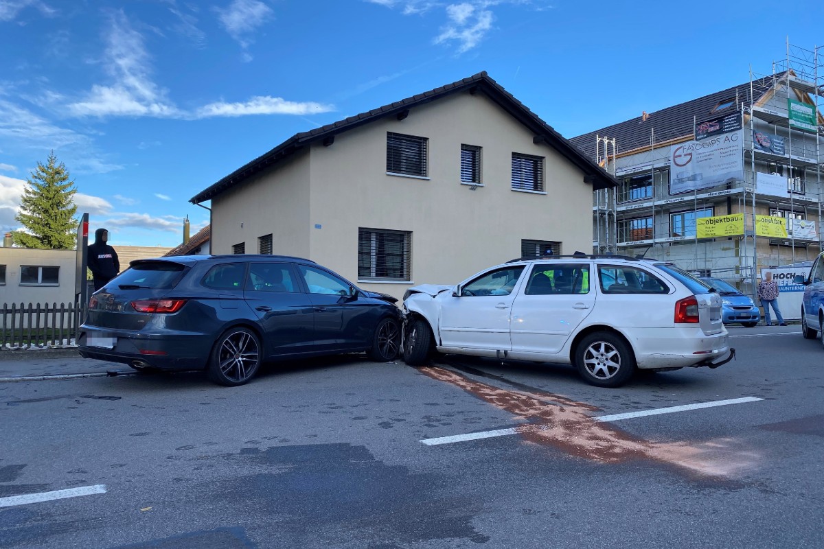 Verkehrsunfall in Schafisheim AG - Frontalkollision fordert zwei Verletzte