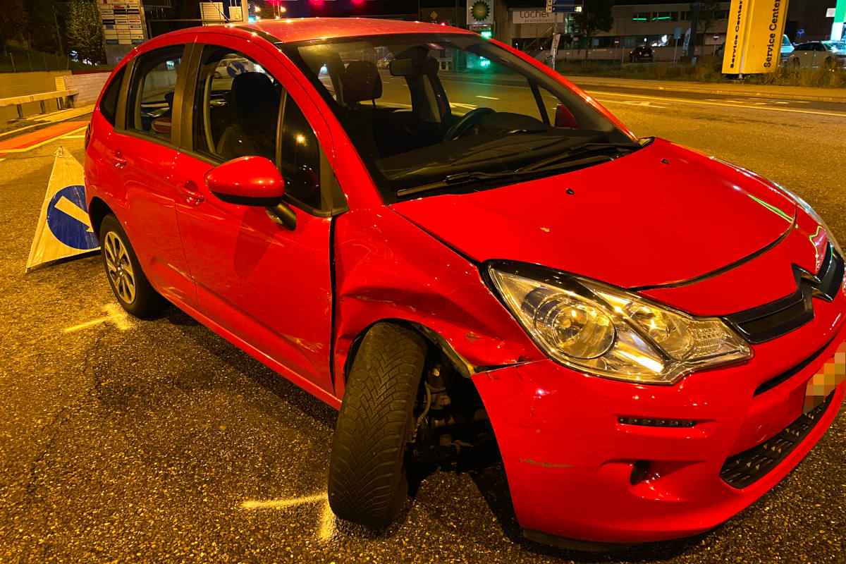 Lichtsignal missachtet und mit Auto kollidiert