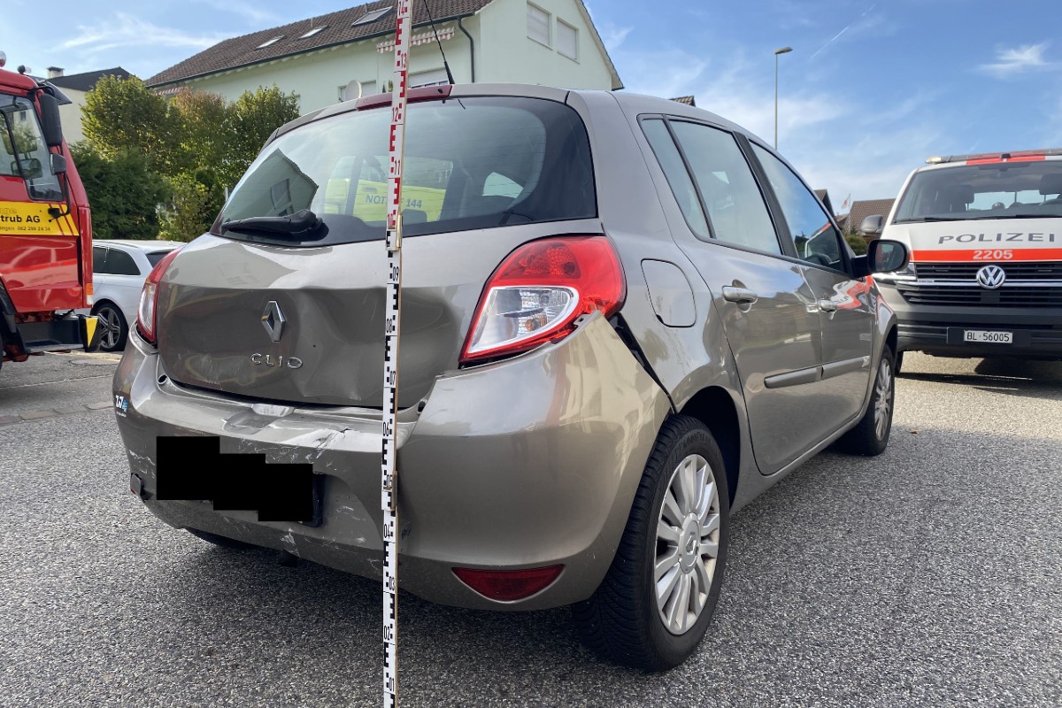 Thürnen BL - Auffahrkollision mit zwei Verletzten