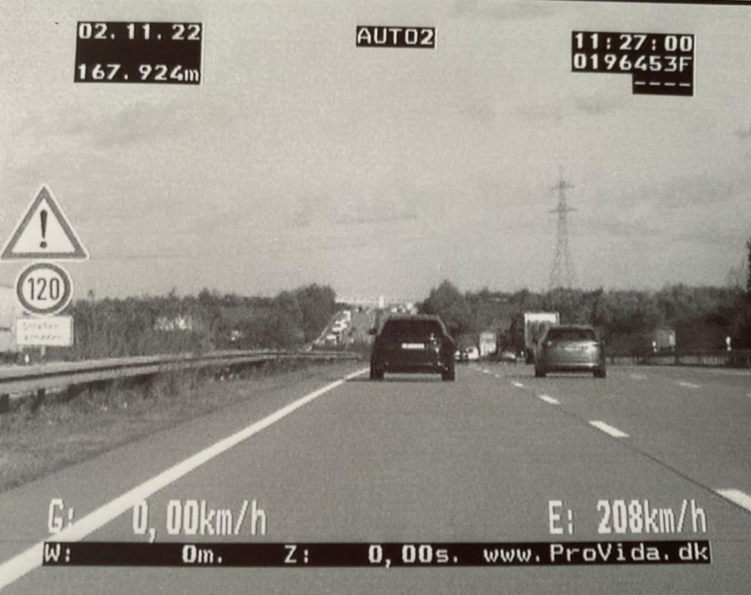 A9 Eisenberg Richtung Berlin – Autobahnpolizei stoppt Sportwagen mit über 200 km/h