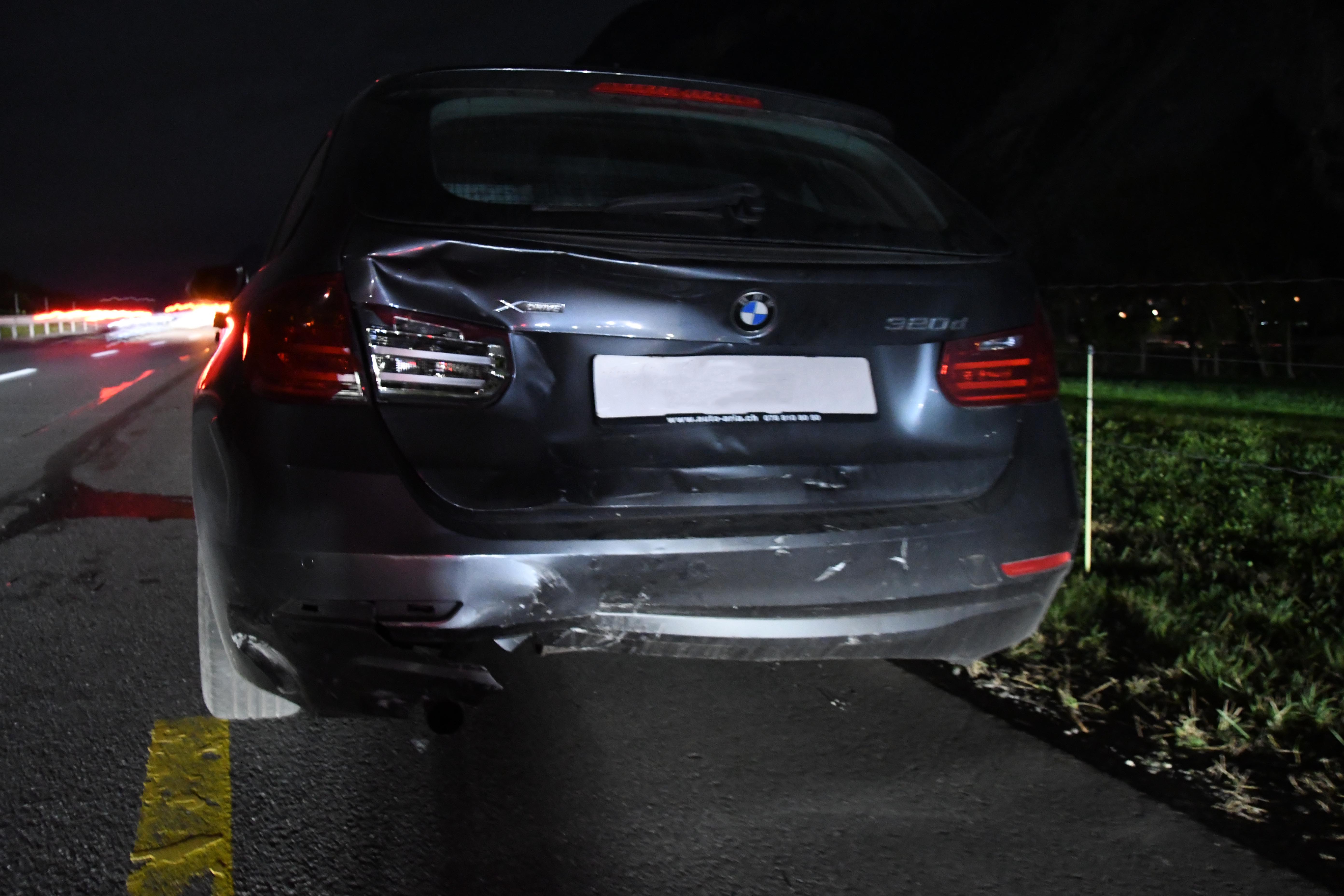 Chur GR – Heftige Auffahrkollision mit grossem Sachschaden – Unfallverursacher flüchtig