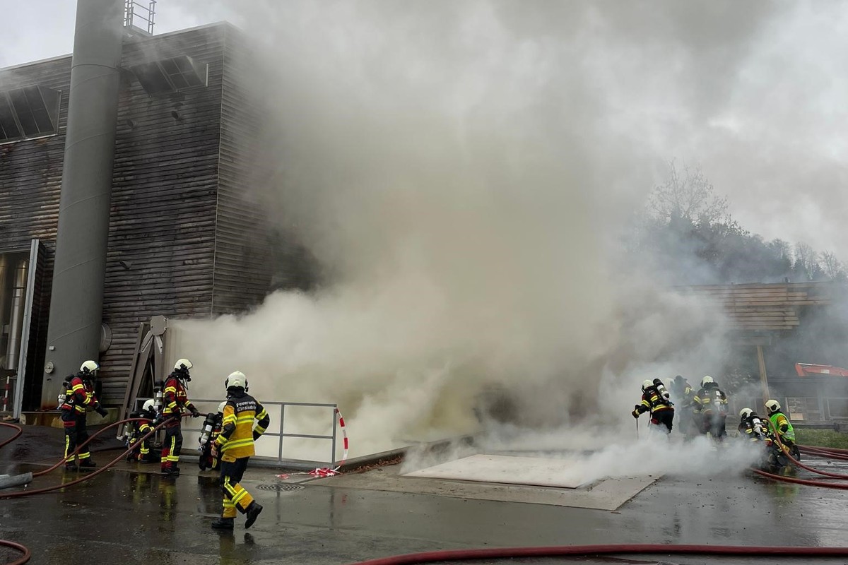 In Einsiedeln kam es heute morgen früh zu einem Feuerwehreinsatz.