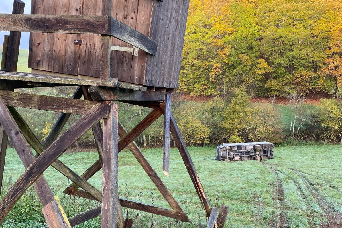 Deimberg – LKW-Fahrer folgt Navi und verunglückt