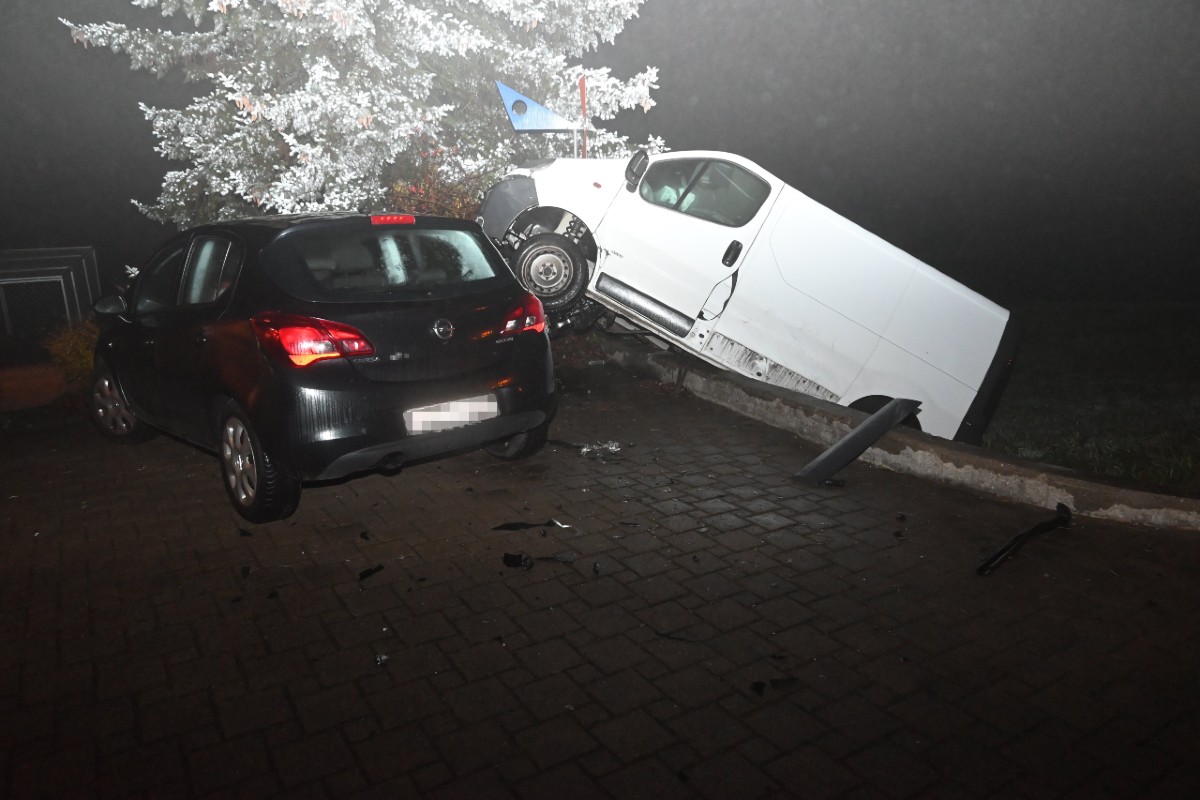 Beim Unfall in Kirchberg ist viel Blechschaden entstanden.