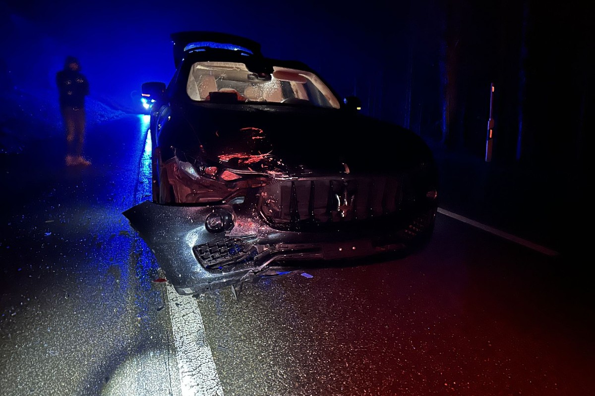 Liestal BL - Bremsmanöver wegen Tier führt zu Kollision zwischen BMW und Maserati