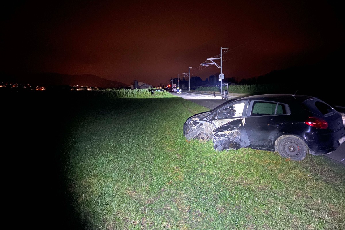 Oberkulm AG - Drei Verletzte nach Kollision zwischen Fiat und Alfa Romeo