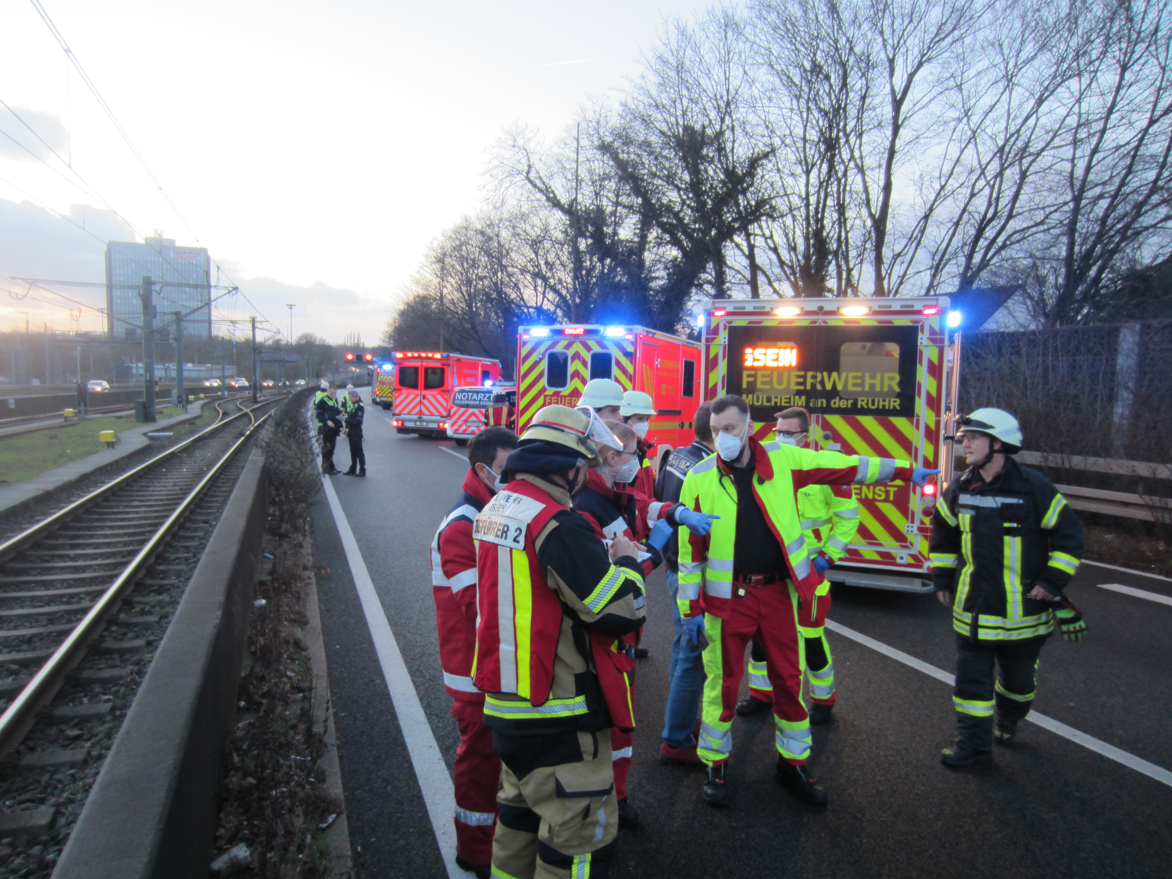 Schwerer Verkehrsunfall mit mehreren Verletzten auf der A40