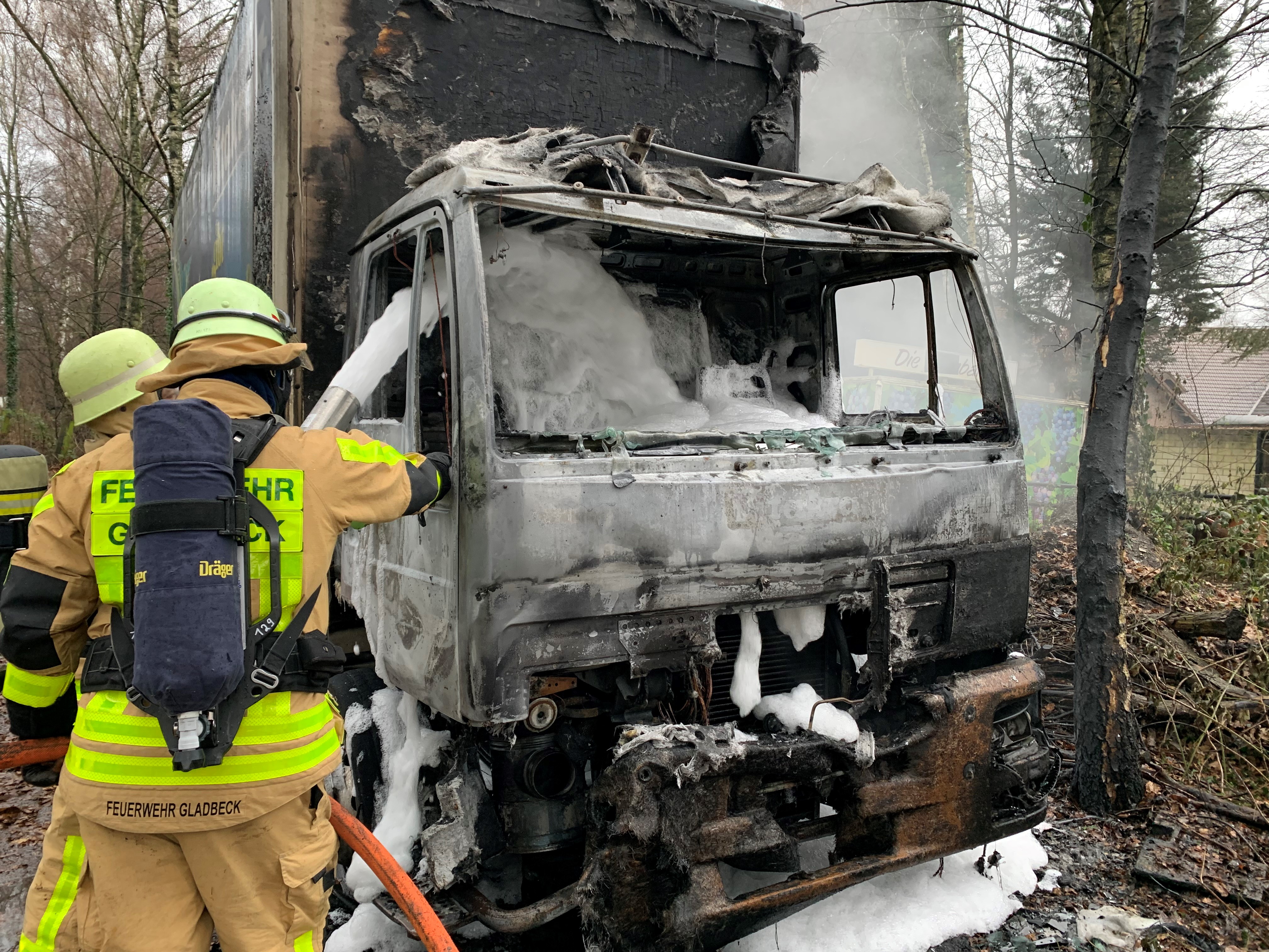 Gladbeck – LKW in Flammen aufgegangen