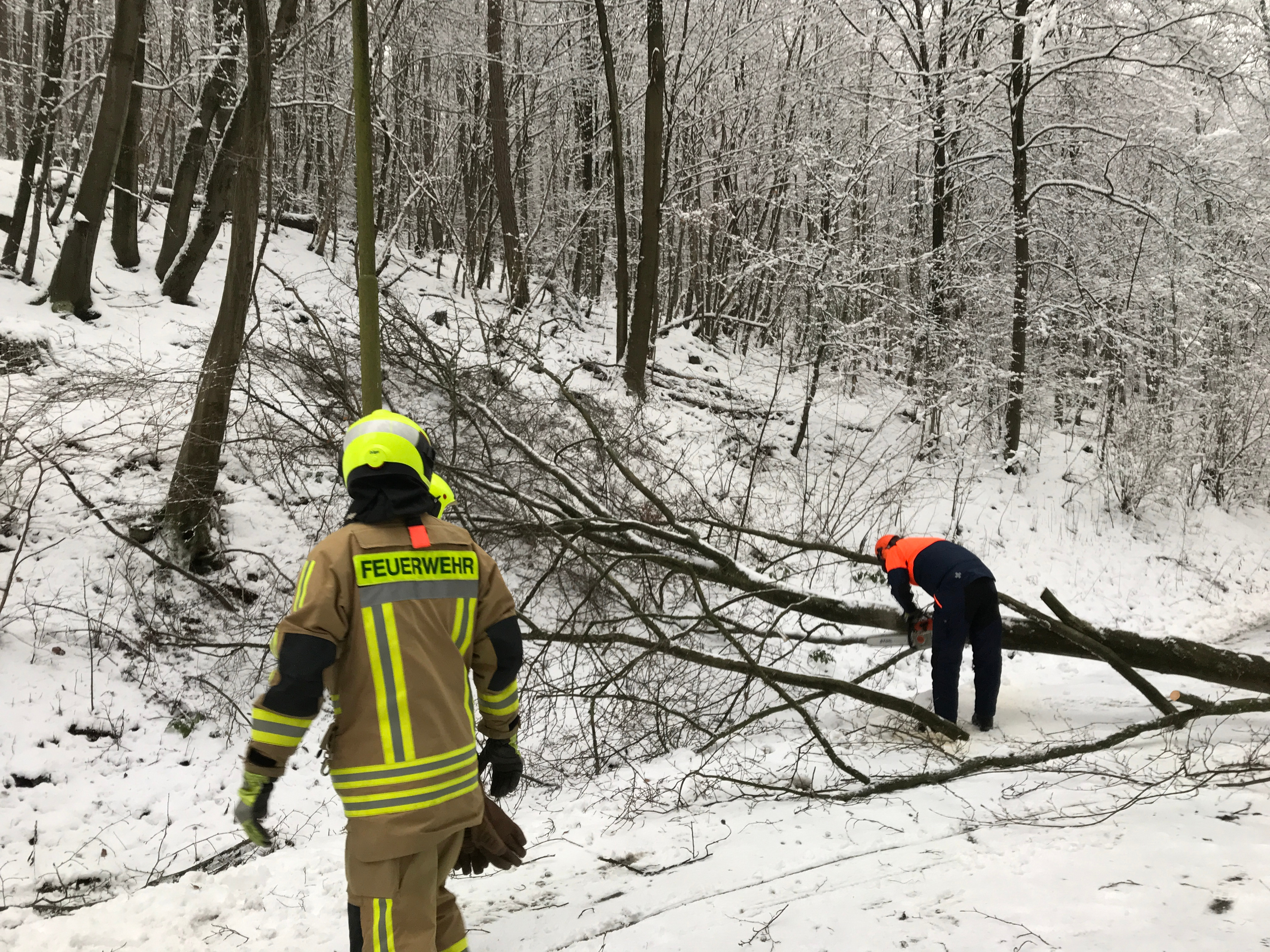 Einsatzreicher Sonntag für die Feuerwehr in Stolberg