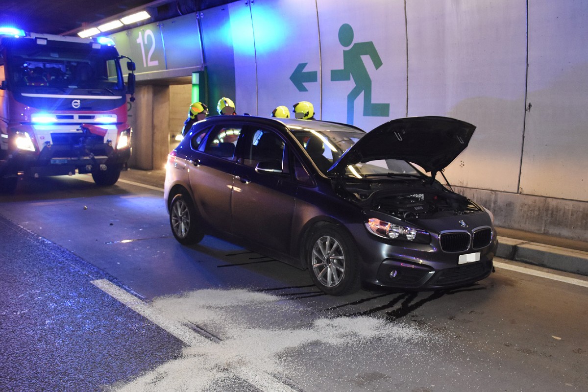 Emmetten NW - Selbstunfall im Seelisbergtunnel