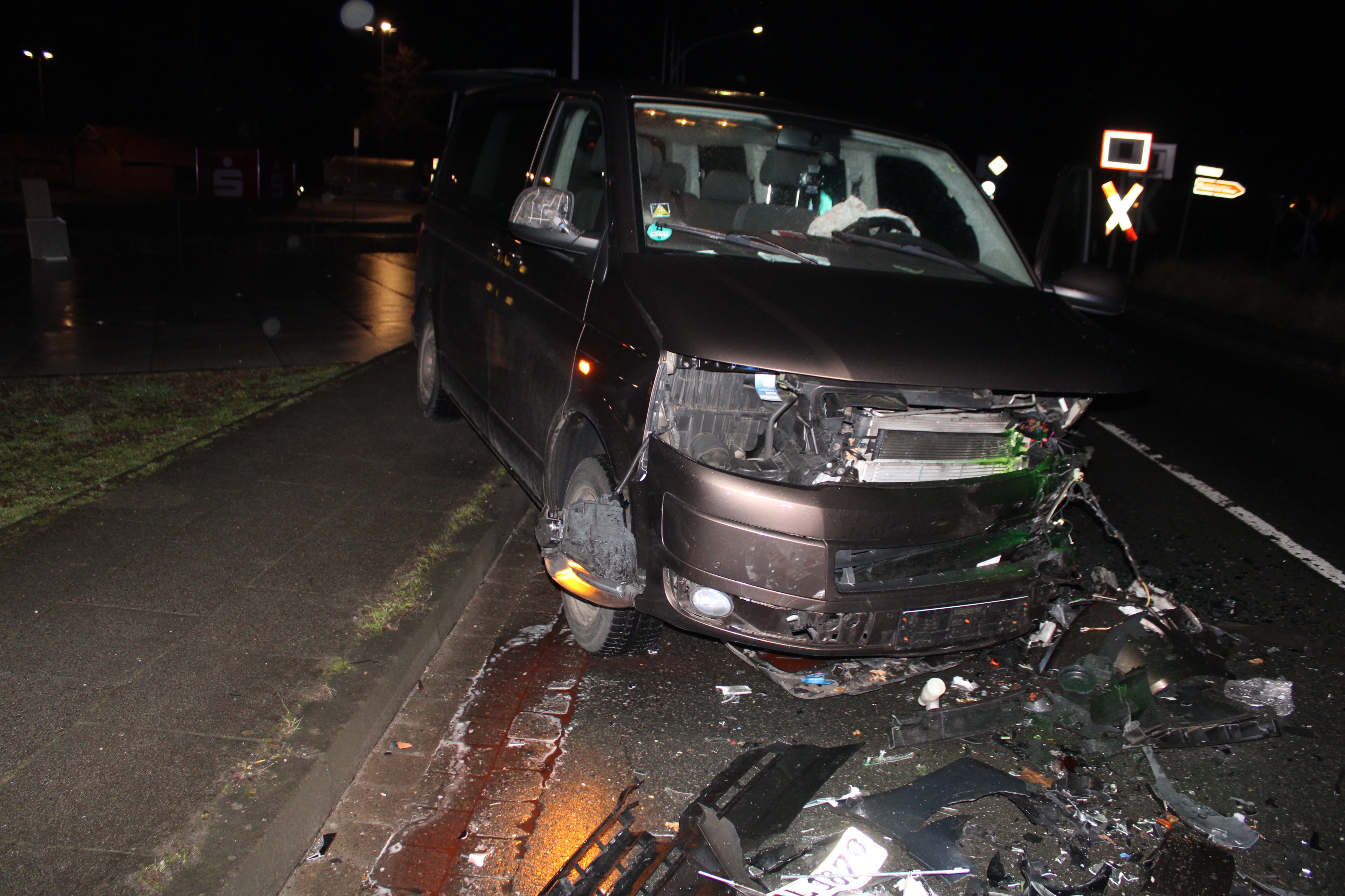 Preußisch Oldendorf – Heftiger Frontalzusammenstoß auf der Berliner Straße