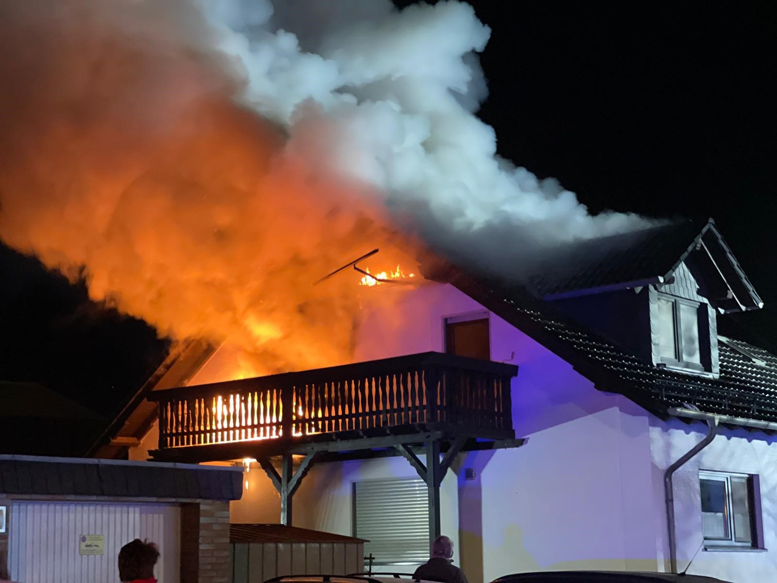 Vater rettet seine beiden Kinder aus dem Obergeschoss