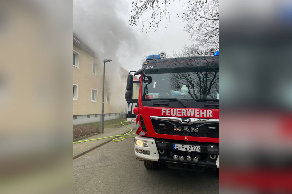 Essen-Altenessen: Wohnungsbrand in einem Mehrfamilienhaus - eine Person schwer verletzt