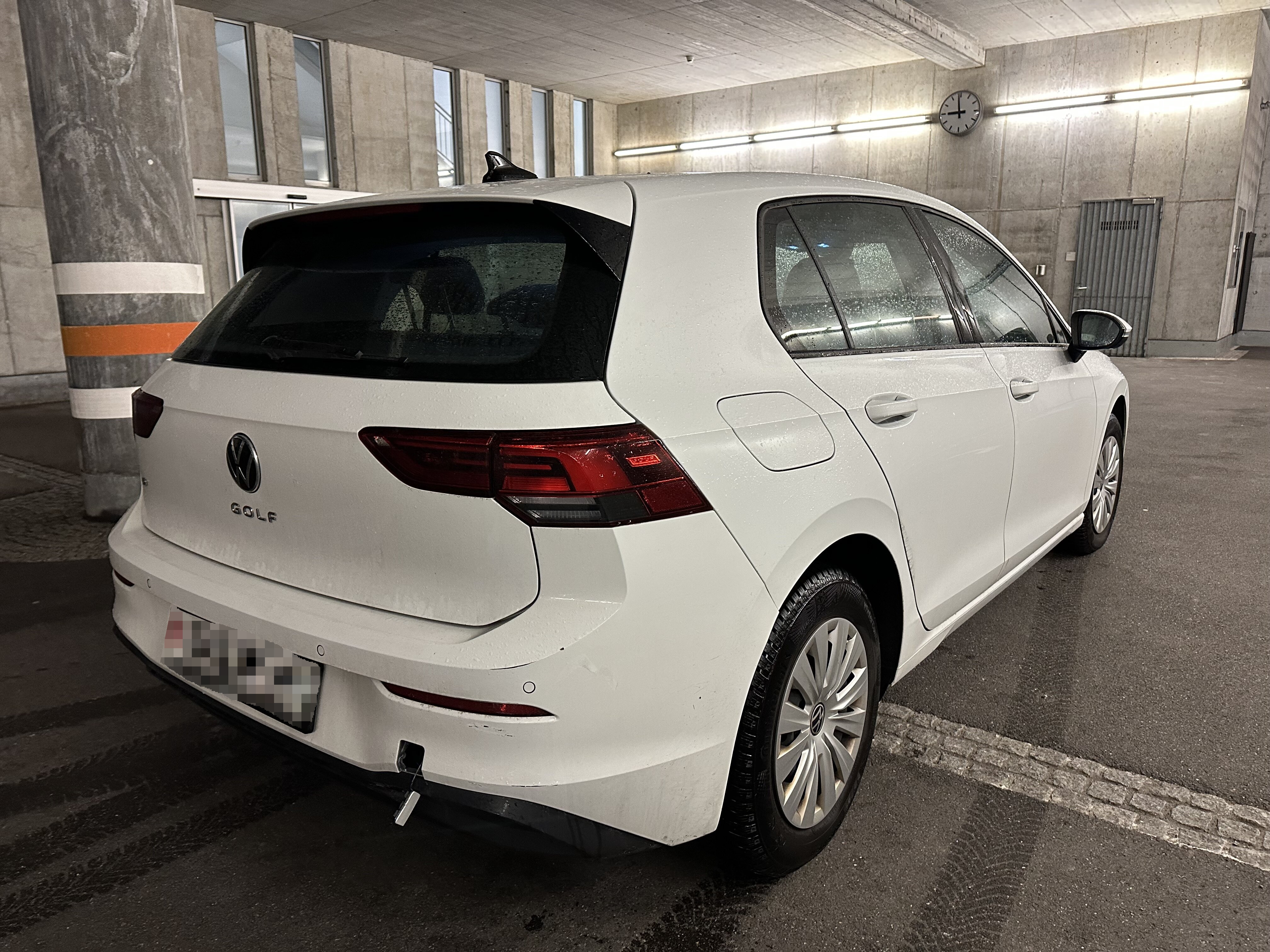 Kollision zwischen zwei Personenwagen – Verursacher war betrunken