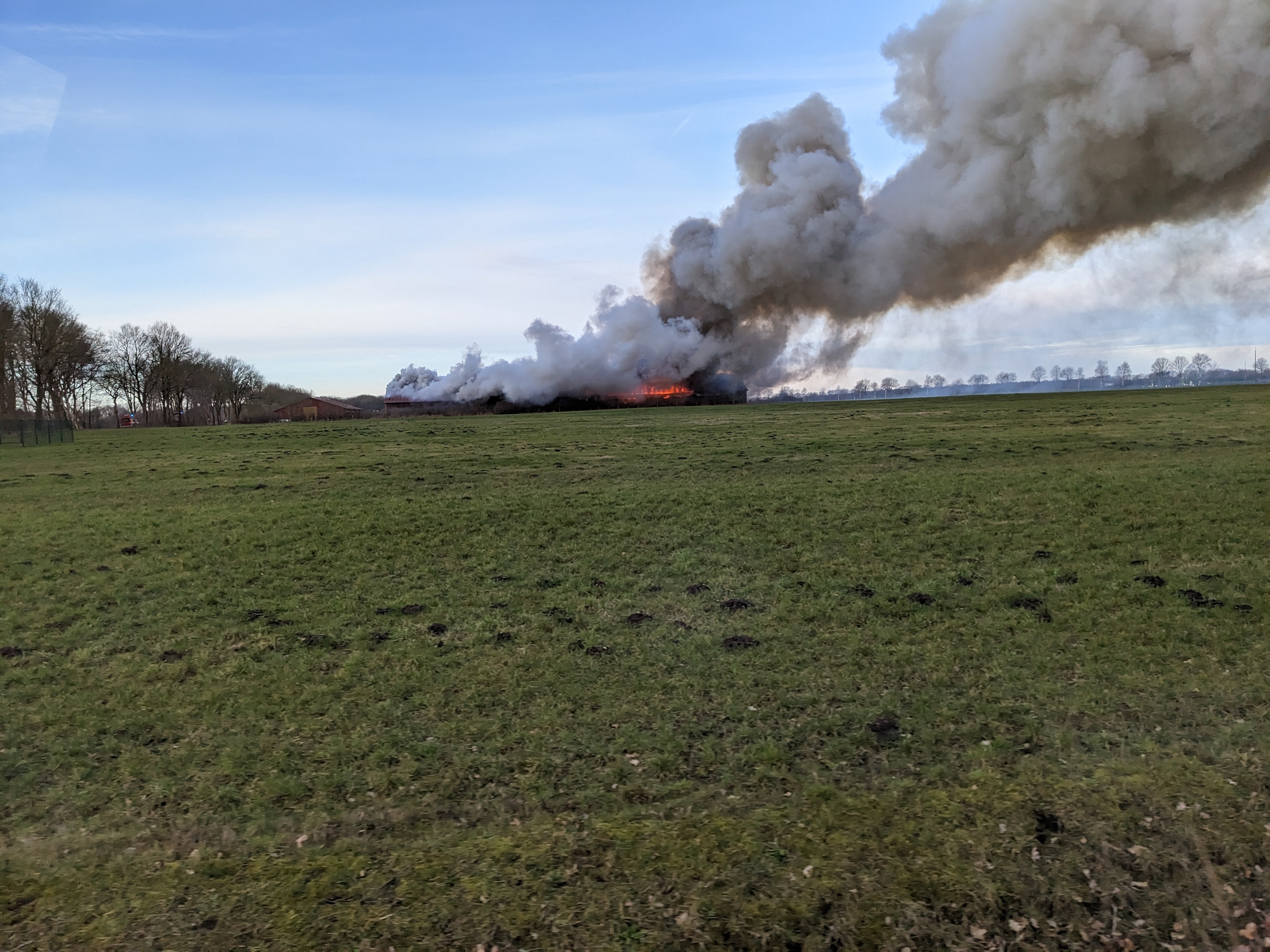 Feuerwehreinsatz mit über 130 Kräften
