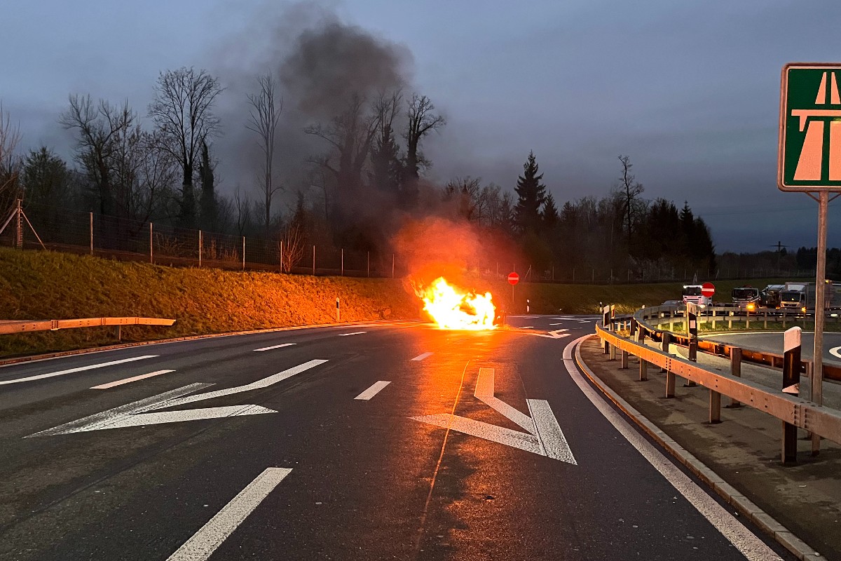 Kanton Luzern - Diverse Unfälle und ein Autobrand